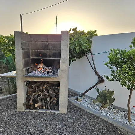 Holiday home Oasis Pool In The Desert Bbq And Garden